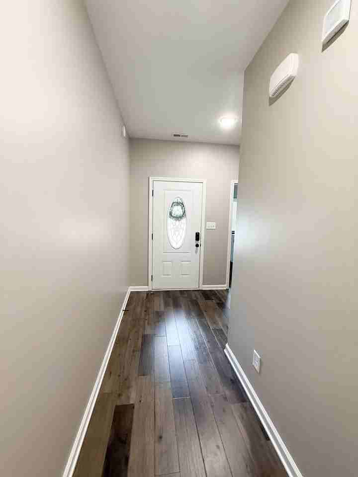 1727 Oak Forest Dr - Photo 2 of 18