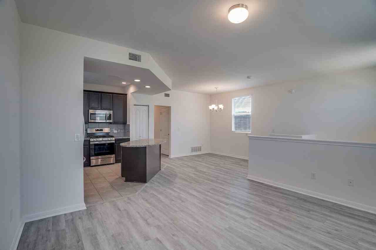 576 Ferrule Dr - Photo 6 of 20