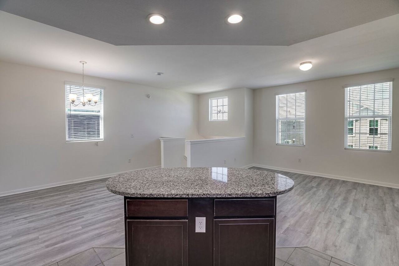 576 Ferrule Dr - Photo 7 of 20