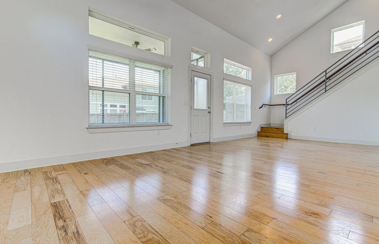 2117 Maxwell Ln - Photo 6 of 36