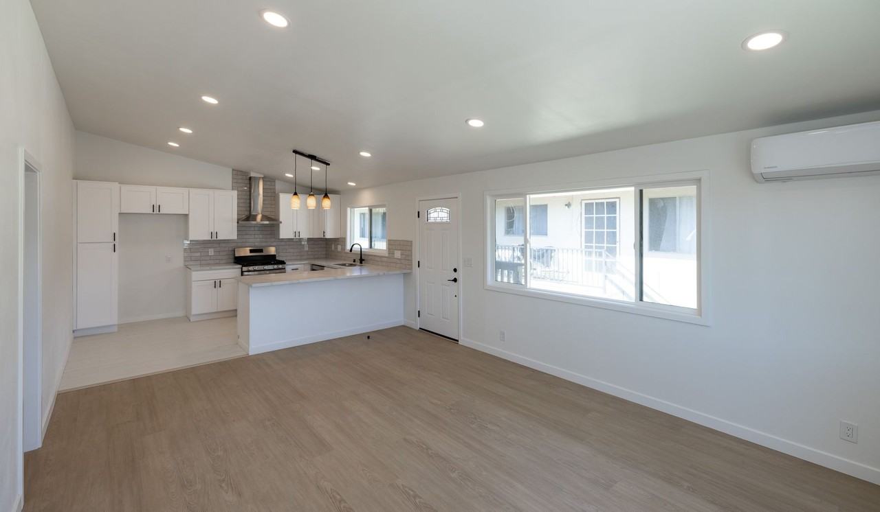 34101 El Encanto Ave - Photo 3 of 17