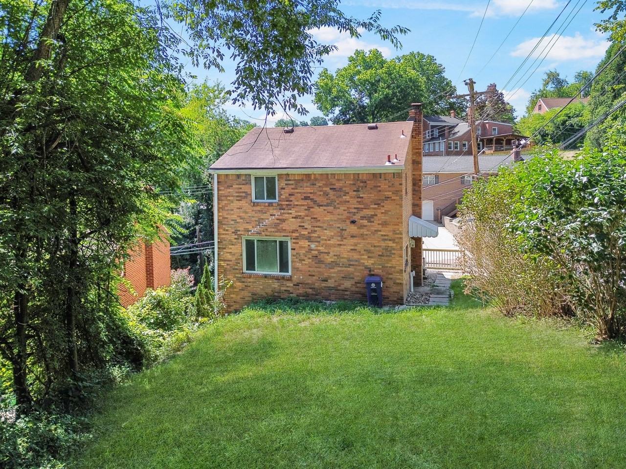 1900 Curranhill Ave - Photo 2 of 18