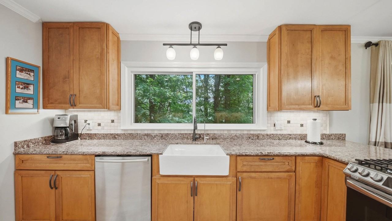 123 Arrow Dr - Photo 6 of 17