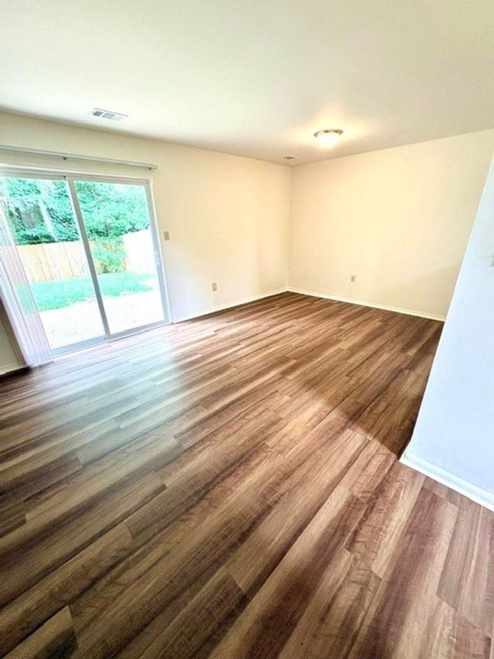 1084 Brightleaf Ct - Photo 7 of 14