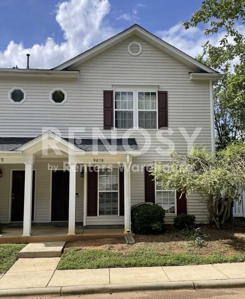 9619 Littleleaf Dr - Photo 3 of 17
