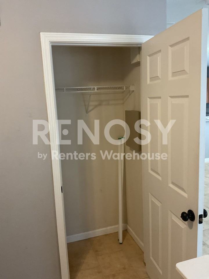 9619 Littleleaf Dr - Photo 6 of 17