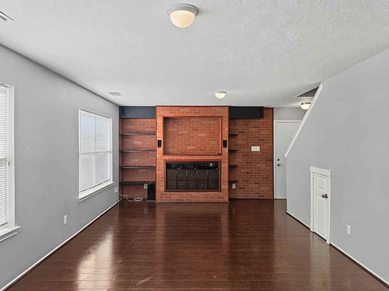 19323 Cypress Peak Ln - Photo 4 of 22