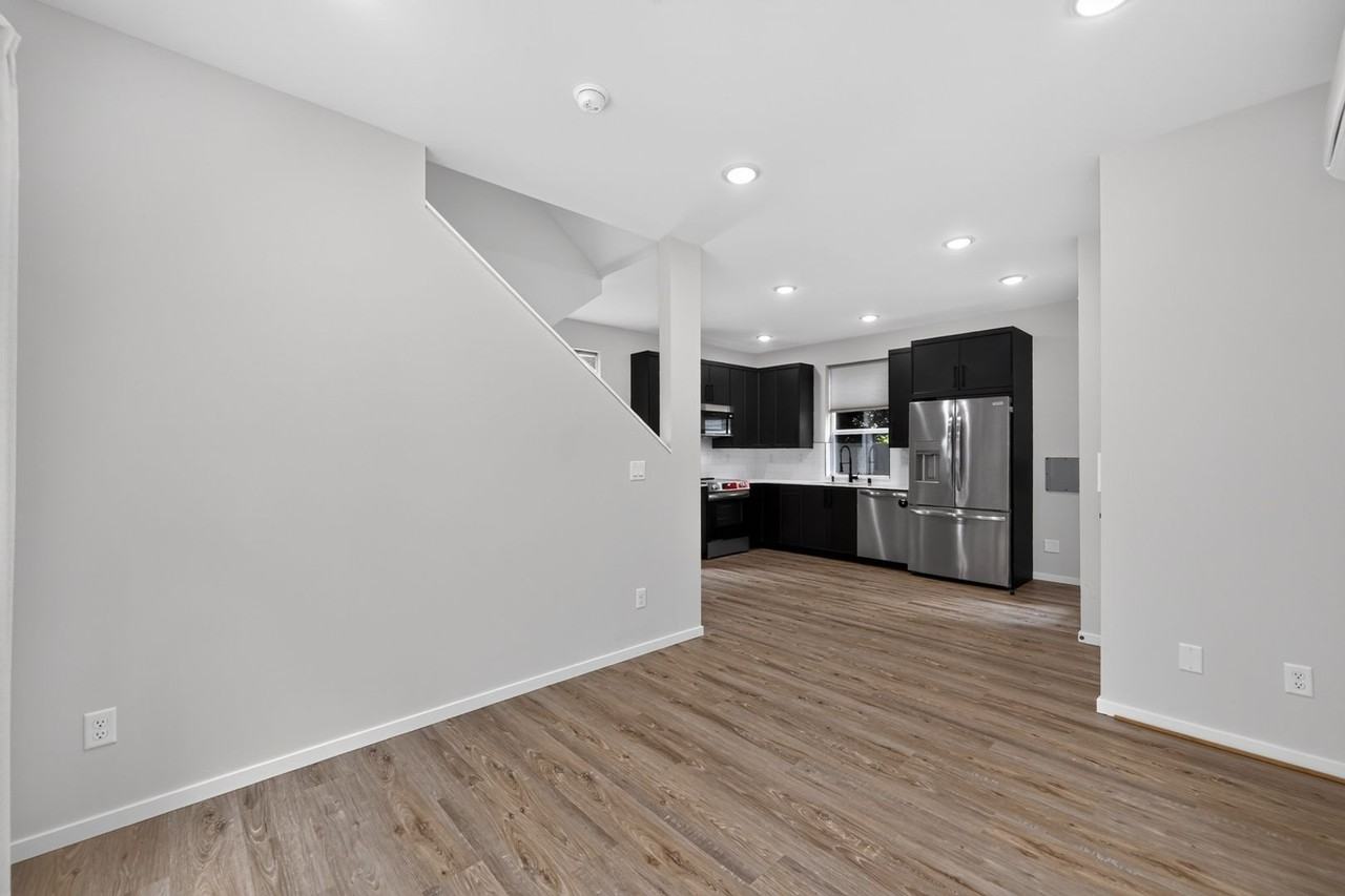1472 21st Ave - Photo 5 of 34