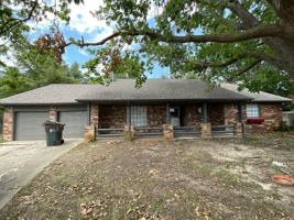 featured image of 1421 Pheasant Run Ct