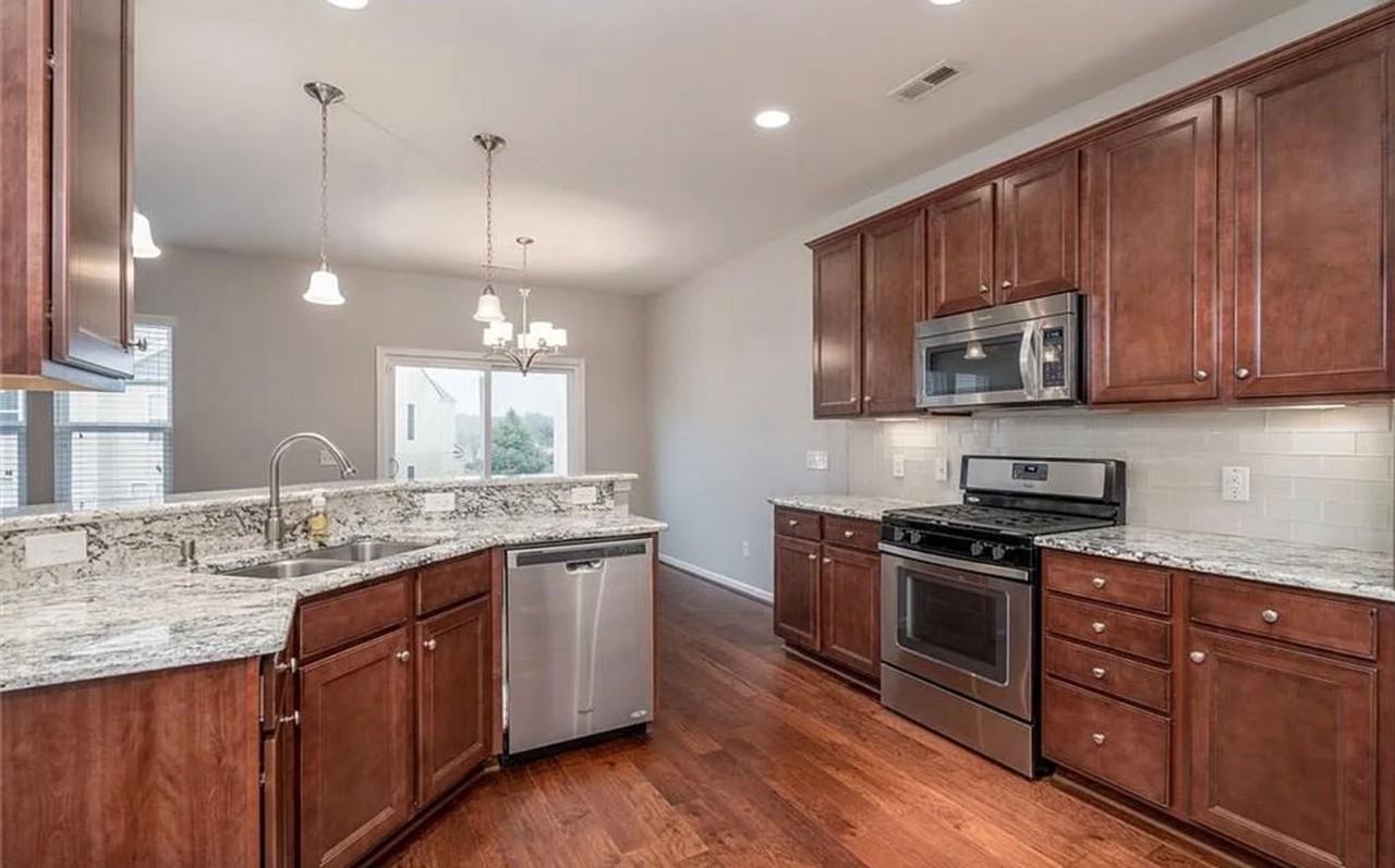 6542 Portland Rose Ln - Photo 4 of 5