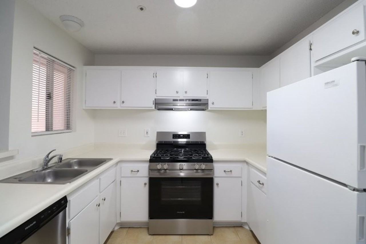 321 Inger Dr - Photo 6 of 13