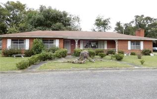 featured image of 3204 Gordon St