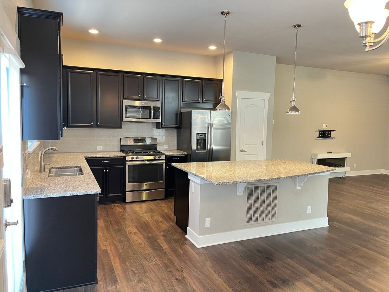 4958 Verbena St - Photo 2 of 24