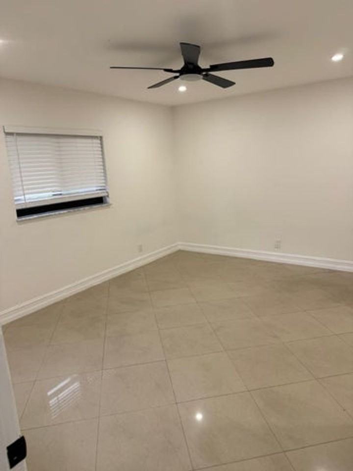 7000 Tyler St - Photo 6 of 11