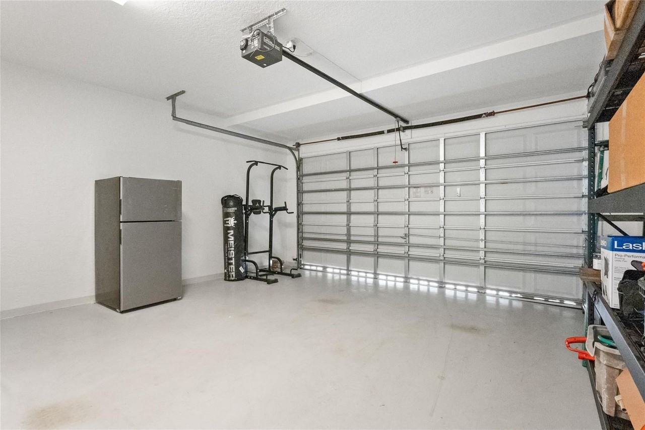 417 Sw 8th St - Photo 4 of 23