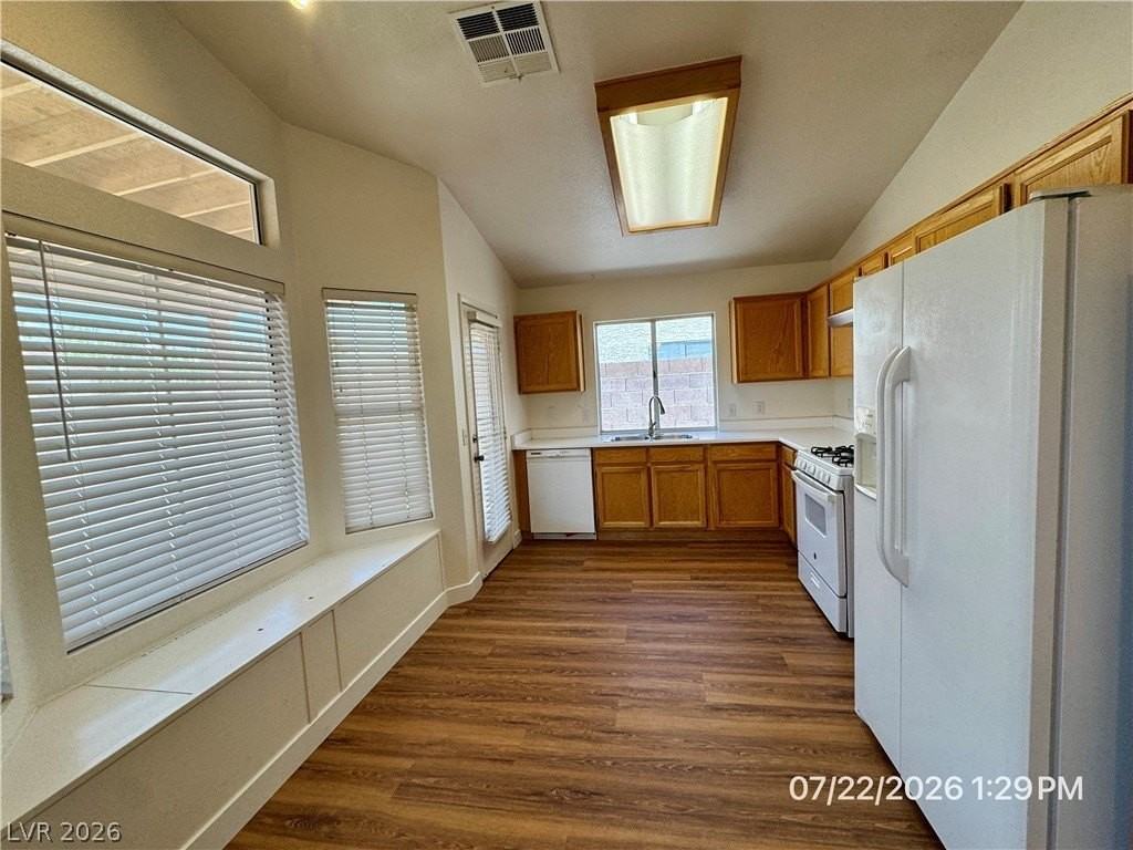 1833 Sierra Hills Way - Photo 4 of 37