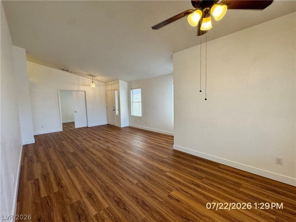 1833 Sierra Hills Way - Photo 5 of 37