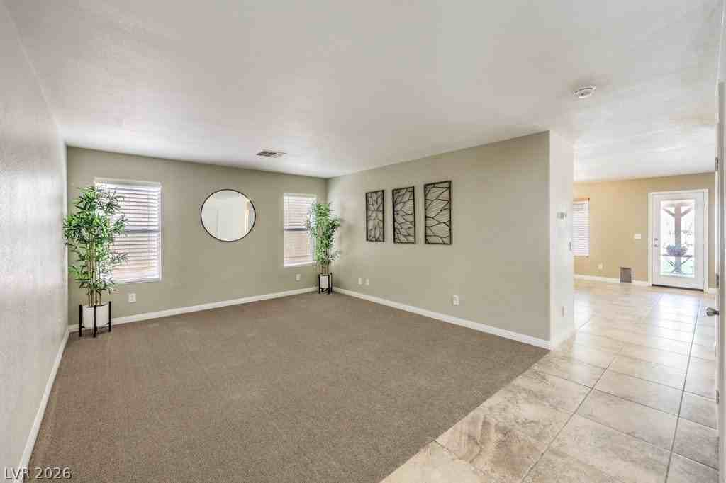 5016 Dancing Lights Ave - Photo 4 of 49