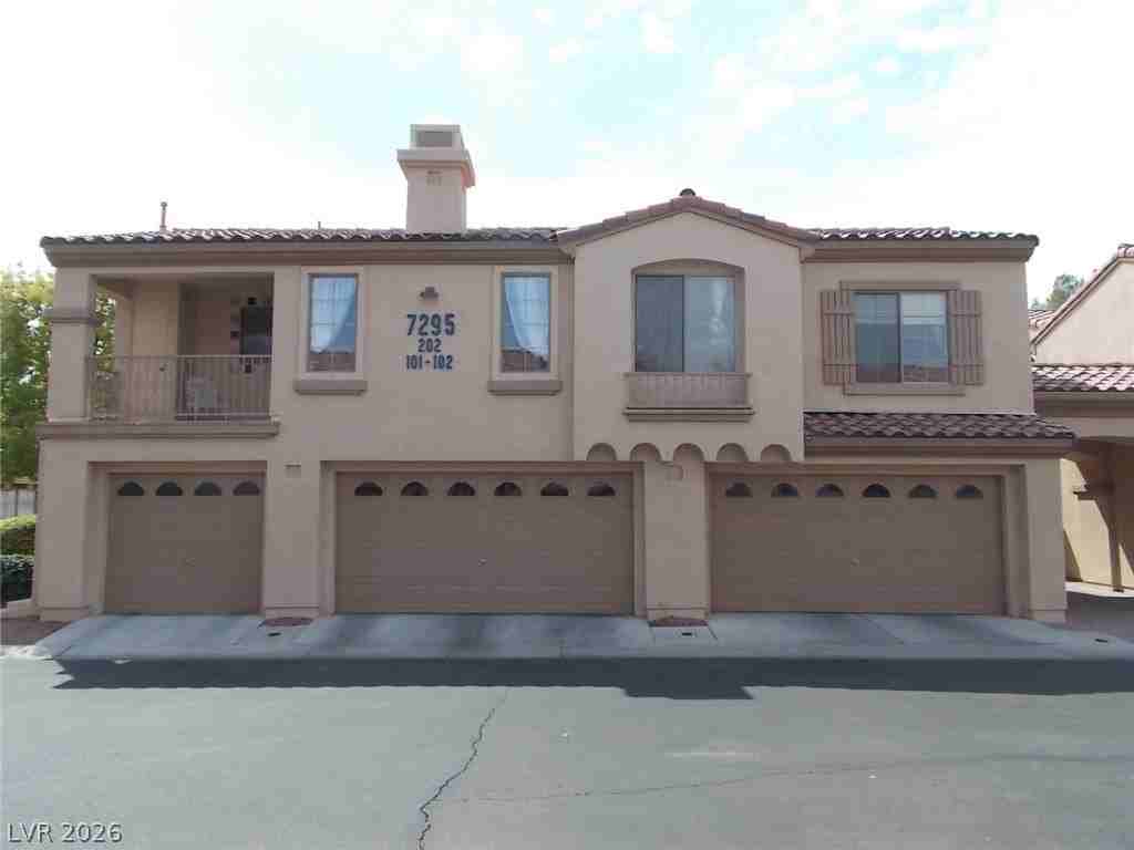 7295 Diamond Canyon Ln #202