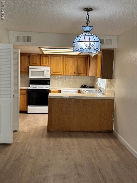 3280 Dayflower St #C - Photo 6 of 21