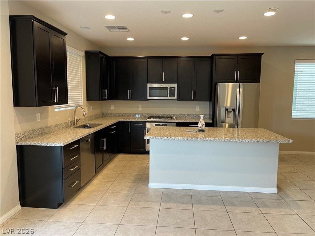 9458 Isla Lee Ave - Photo 2 of 10