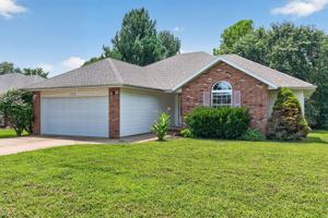 featured image of 1006 W Cobblefield Way