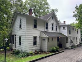 featured image of 35 N Hillside Ave