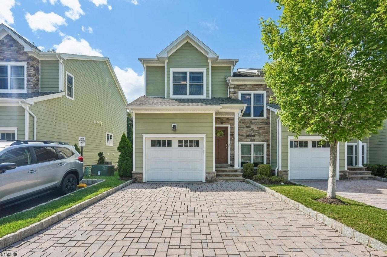 99 Spring Valley Rd #203
