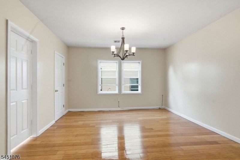 26 Seymour Ave - Photo 5 of 18