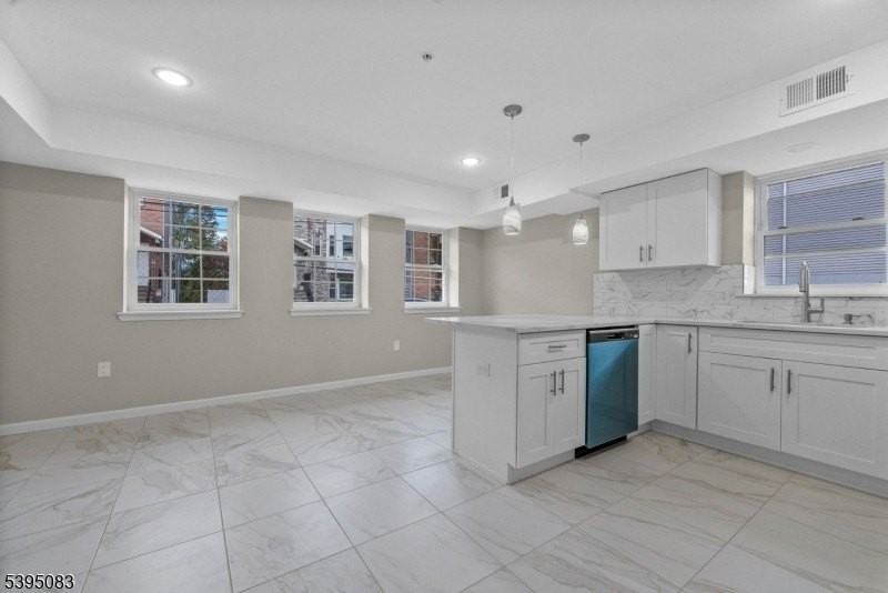 24 Garibaldi Ave #1 - Photo 5 of 12