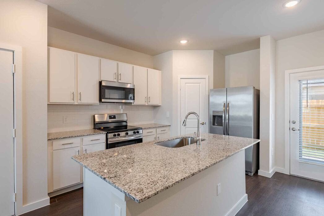 3111 Elevon Parkway - Photo 4 of 8