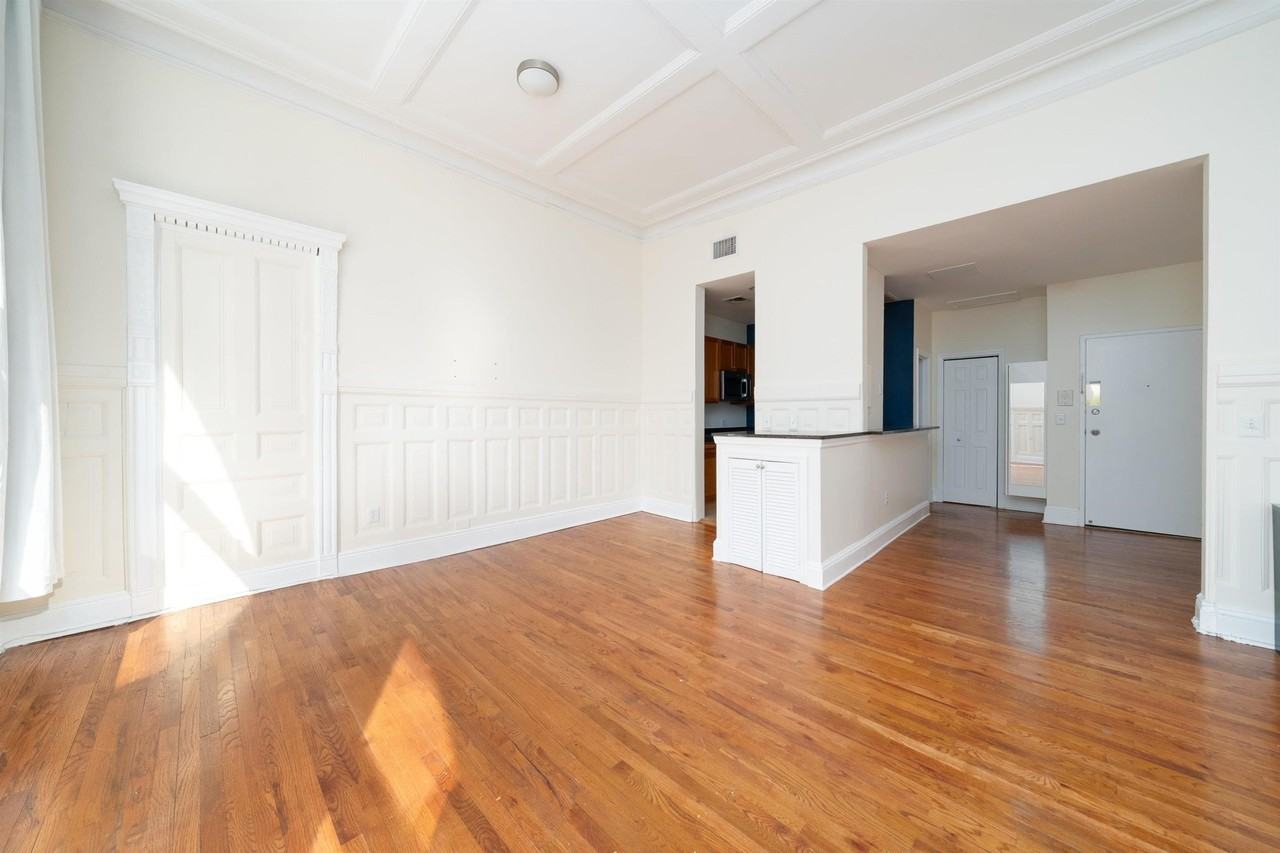 167 Wayne St #206 - Photo 4 of 19