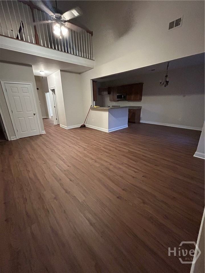 1111 Brookshire Dr - Photo 4 of 13