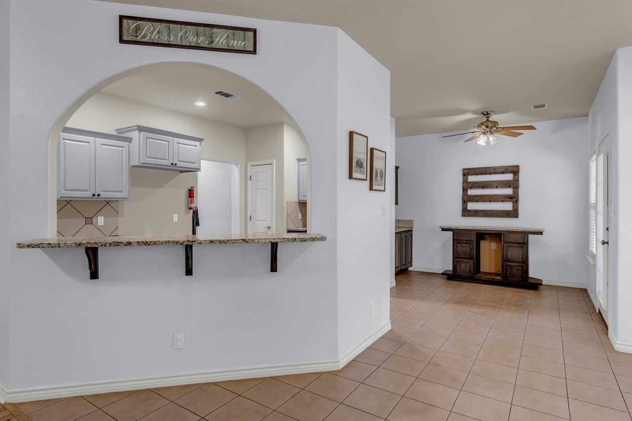 145 Chaumont St - Photo 7 of 32