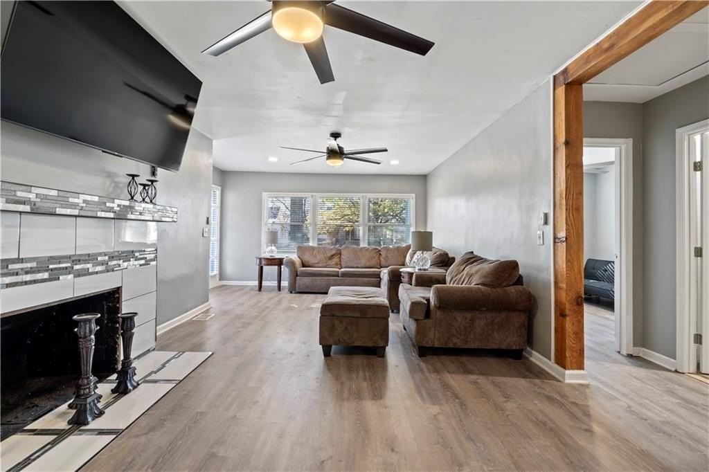 2224 E 68th Ter - Photo 6 of 17