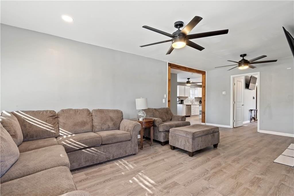 2224 E 68th Ter - Photo 7 of 17