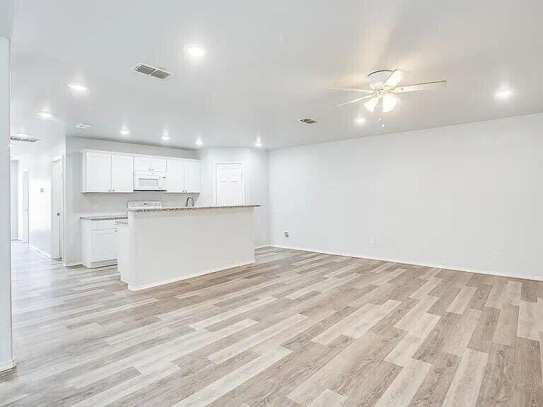 5514 Jarvis St #A - Photo 5 of 15