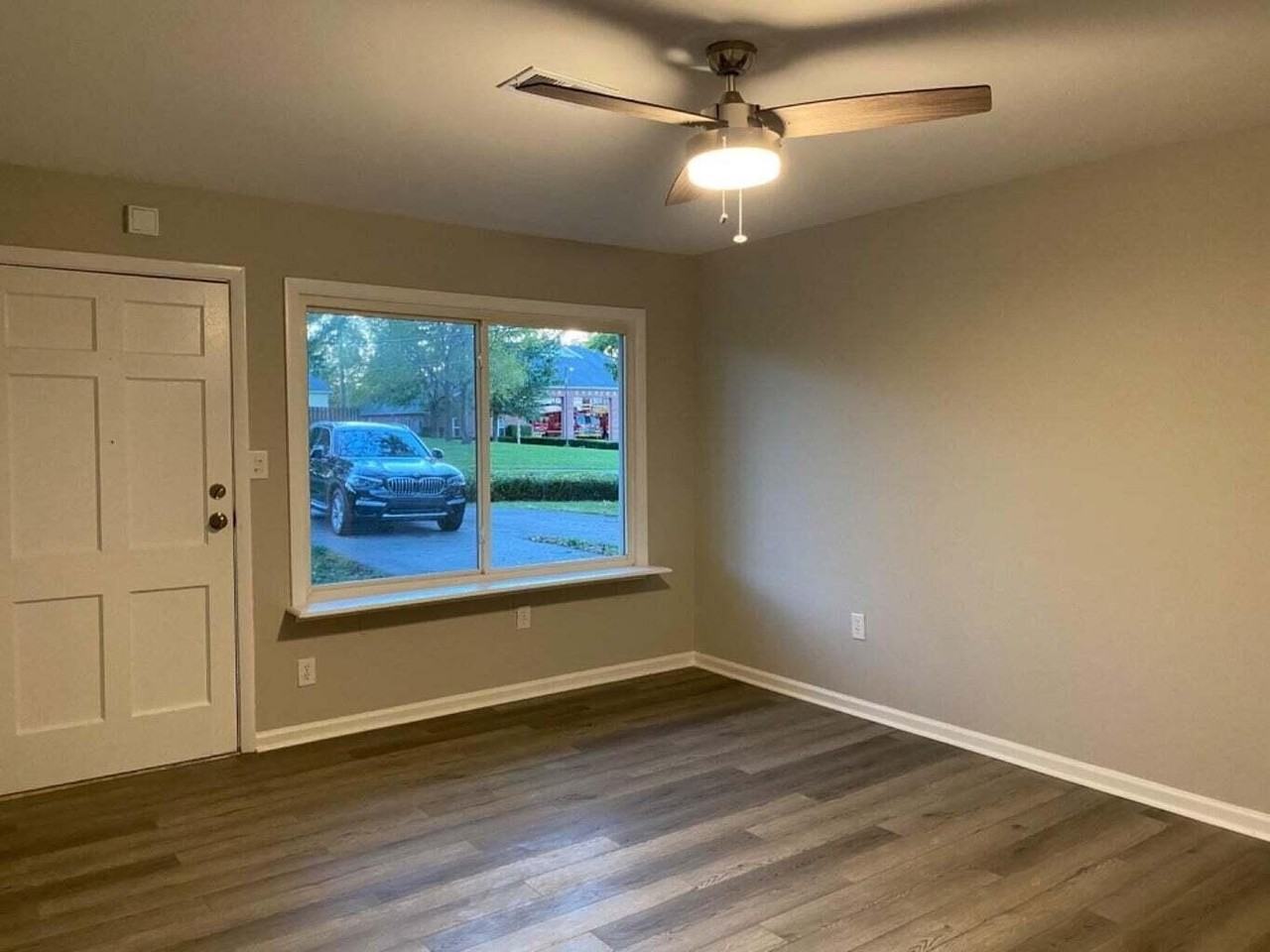 3004 Arrowhead Dr - Photo 5 of 38
