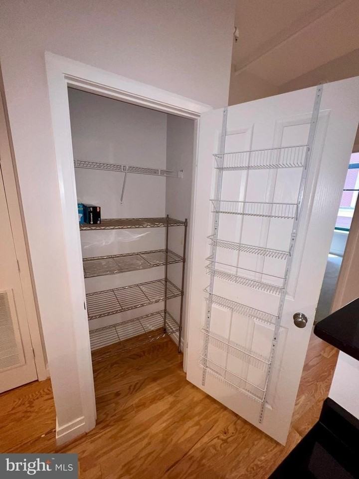 1205 N Garfield St - Photo 6 of 15