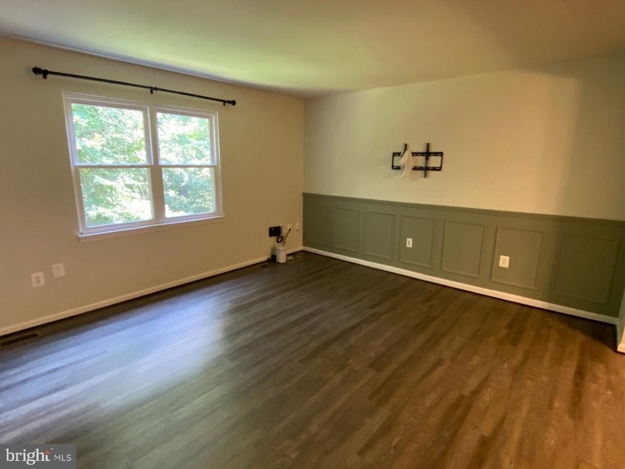 1210 Thomas Jefferson Pl - Photo 4 of 11