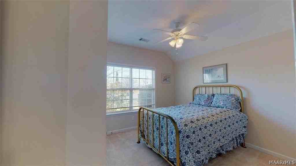 631 Glenmede Ln - Photo 7 of 11