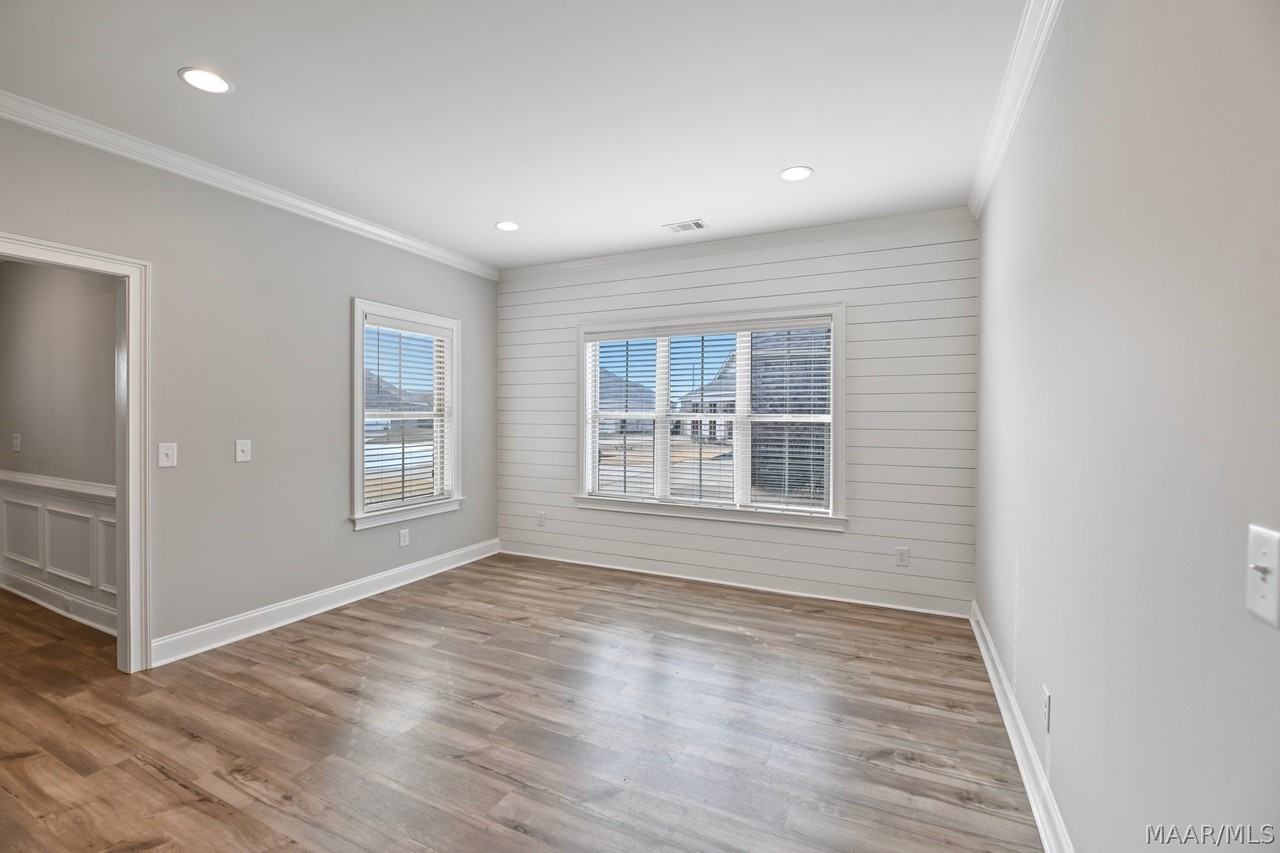 1405 Wildlife Way - Photo 4 of 50