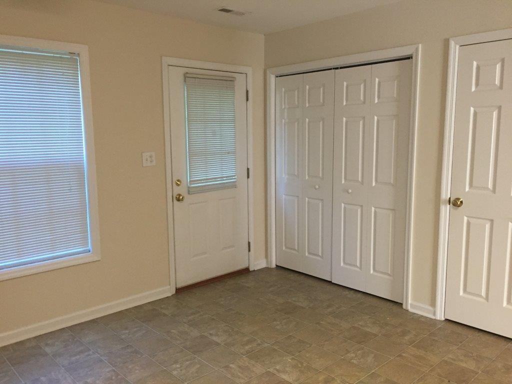 412 Marshbanks St #1 - Photo 4 of 13
