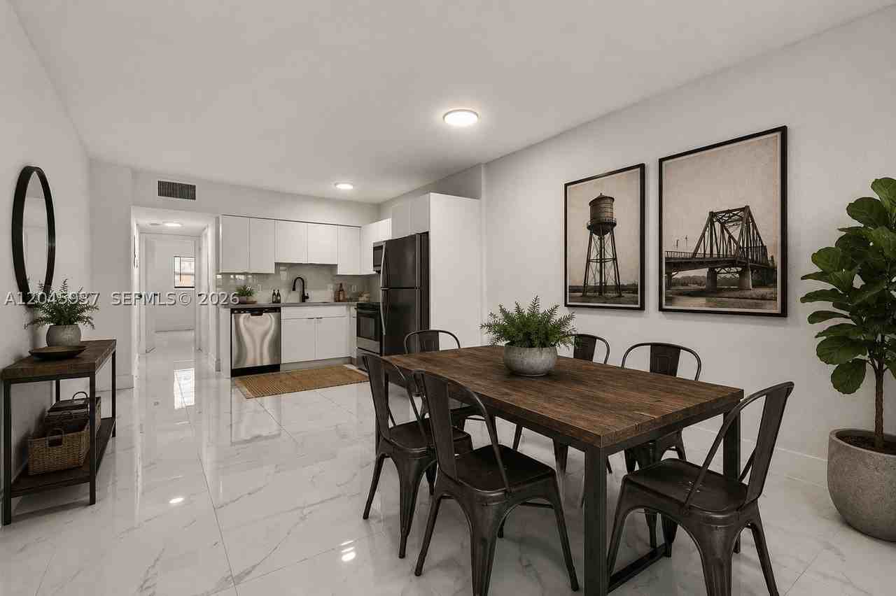 1740 Funston St #6 - Photo 4 of 25