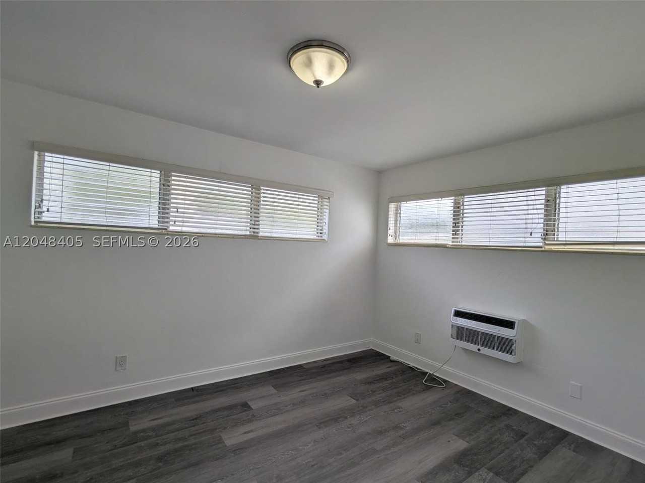 7815 Crespi Blvd #1 - Photo 2 of 15