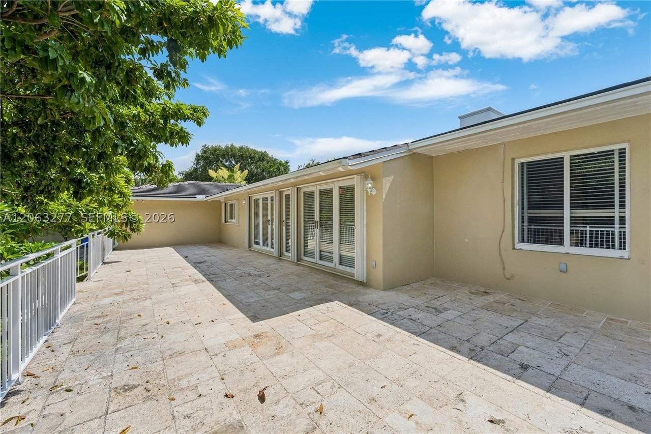 2514 Granada Blvd - Photo 5 of 50