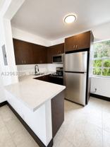 551 Ne 62nd St #14 - Photo 1 of 1