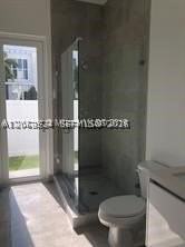 10125 Nw 75th Ter - Photo 5 of 18