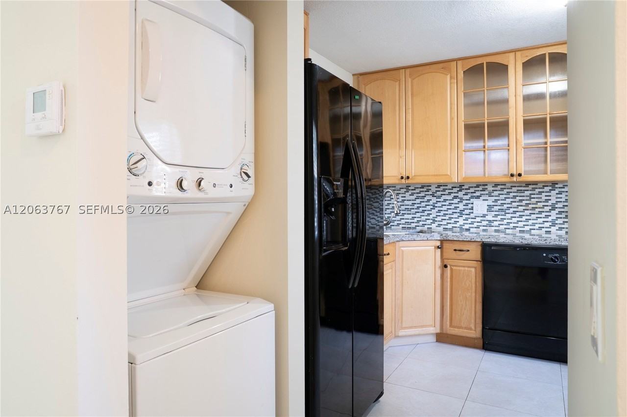 1494 Springside Dr #1494 - Photo 3 of 19
