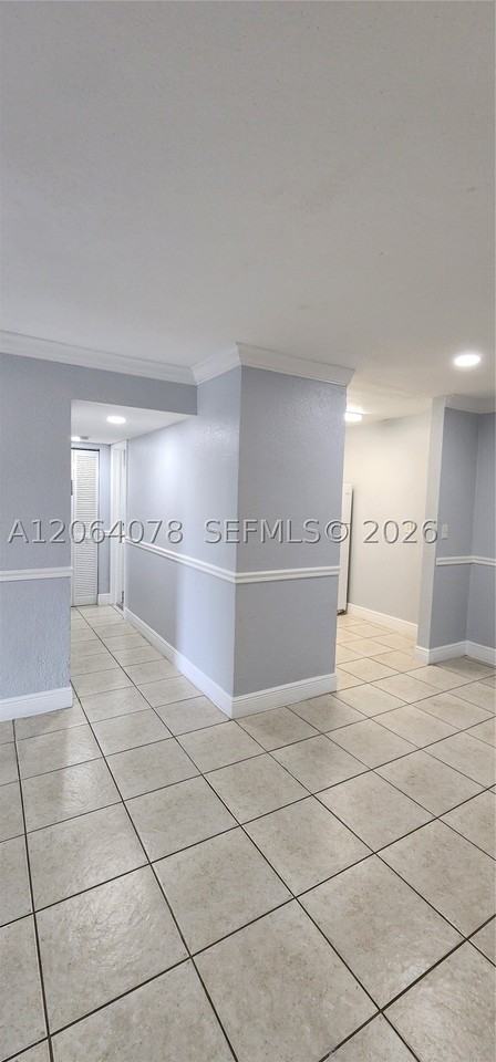 9405 Sw 76th St #Y32 - Photo 2 of 37